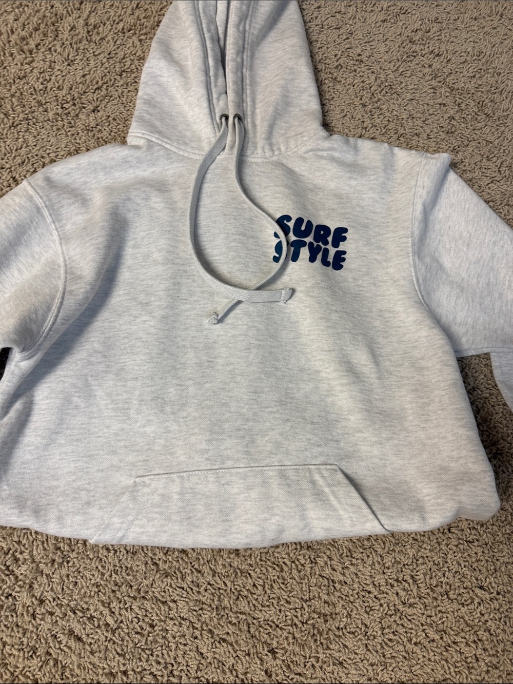 Surf Style Light Gray Cropped Hoodie